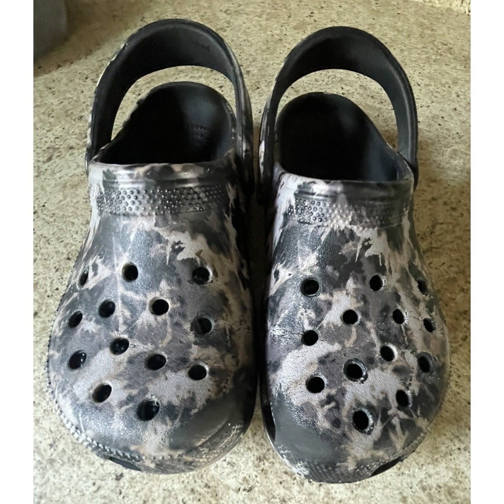 Crocs Gray/Black/White Camo Slip-On Clog Sandals Women's 7 Men's 5